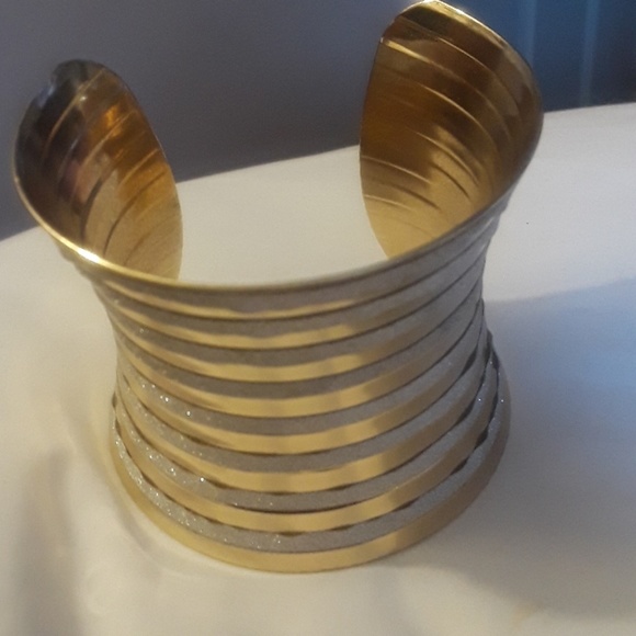 Bangle Bracelet - Picture 2 of 3